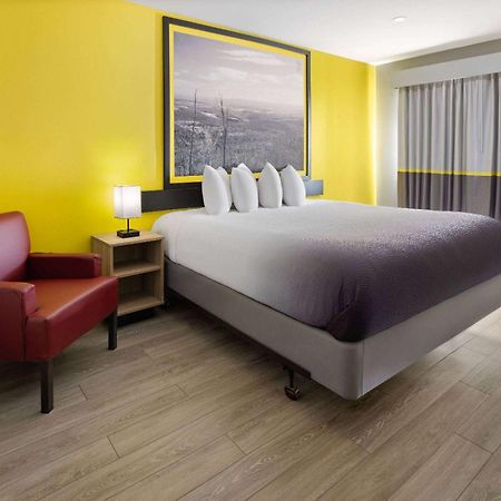 Super 8 By Wyndham Hazleton Motel Luaran gambar
